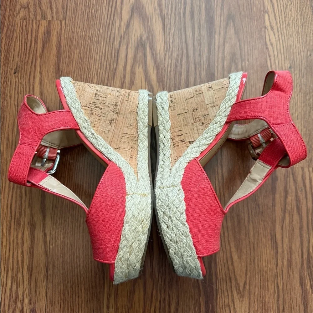 Antonio Melani Maree Coral T-Strap Wedge Espadrille Orange Sandals - Size 6